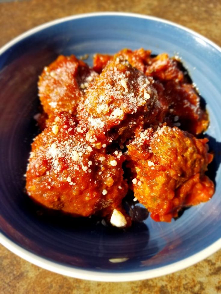 Easy Slow Cooker Italian Meatballs with Italian Sausage, Turkey, Quinoa & Zucchini.