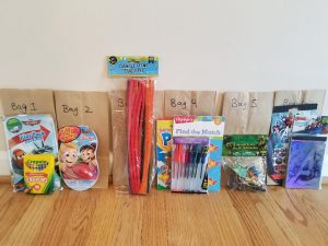 Busy Bags for kids on Road Trips and Airplane Flights. Fun entertainment for family vacation.