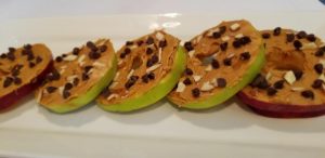 Apple Slice cookies are a healthy After School Snack Idea for Kids. Easy to make at home and they taste delicous!