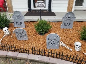 Indoor & Outdoor Halloween Decorations ideas like this spooky graveyard.